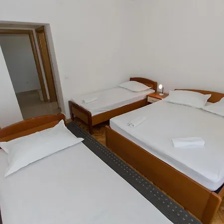 Apartment Anka Brela