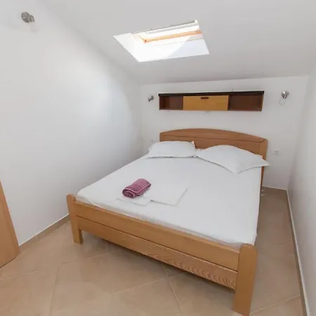Anka Apartment