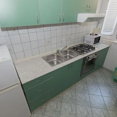 Anka Apartment *